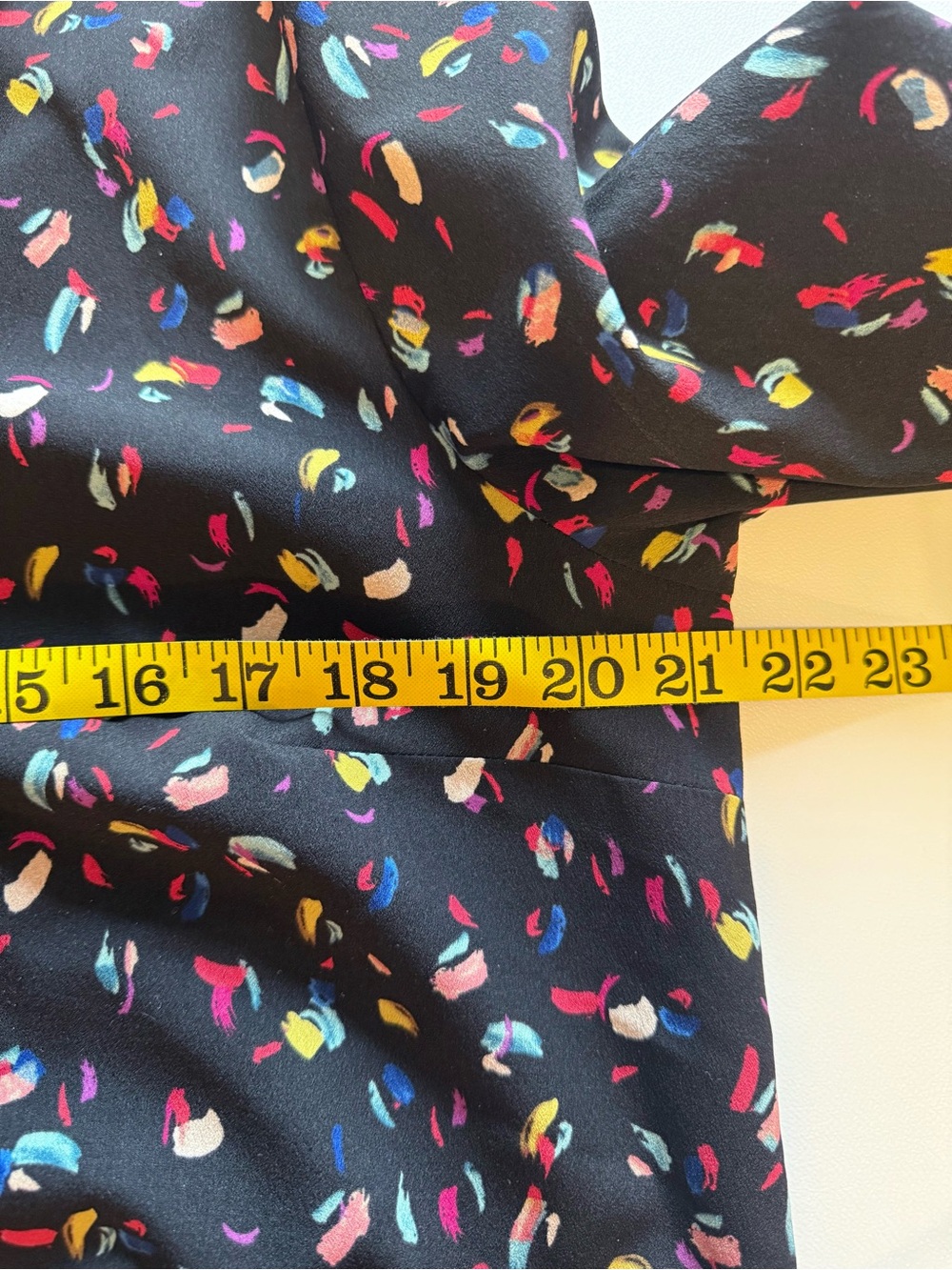 CAbi Black Confetti Print Button Blouse Office Siren medium 3423 - Picture 4 of 6
